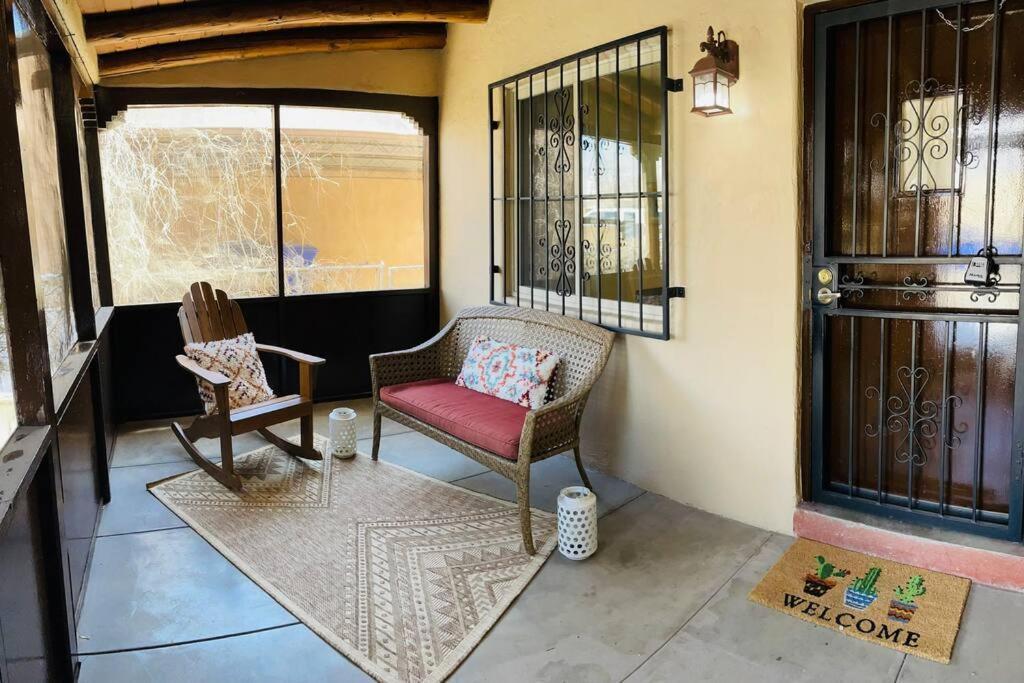 Vintage Charm Vacation Home With Modern Comforts Near Old Town 앨버커키 외부 사진